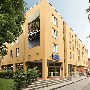 Western Plaza Hotel